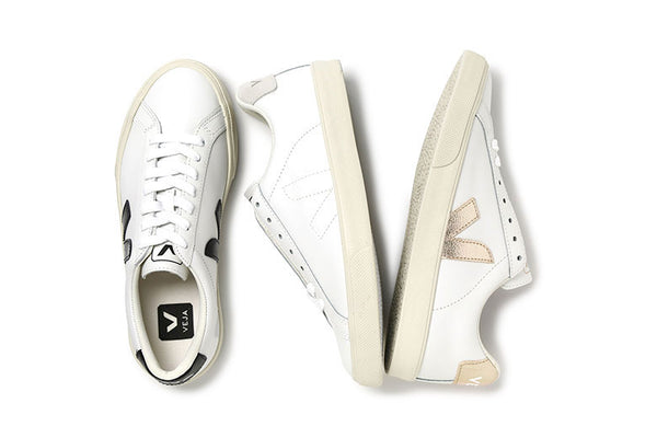 VEJA スニーカー レザー エスプラー 【返品送料無料】